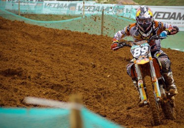 ayx_科比单纯81分的纪录在现在NBA的模式下似乎很容易超越？