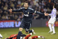 爱游戏：西汉姆联欲租借金斯基 弗赖堡欧塞尔加入争夺战