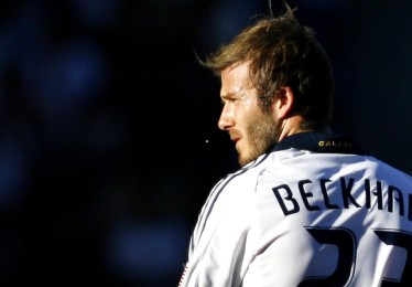 爱游戏体育：2025赛季新秀榜最新排名，弗拉格、克尼普尔与VJ稳守前三，奎因及考沃德紧随其后