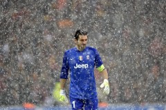 爱游戏：周三德甲巅峰对决，莱比锡红牛与弗赖堡欧冠冲刺战，高压战术与坚固防守的较量