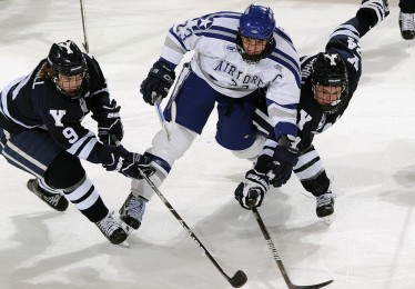 爱游戏体育|齐沃临危受命导演逆袭！博洛尼亚加时鏖战力克国际米兰，首夺意超杯铸就黑马传奇