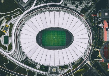 爱游戏官网|恩比德全面爆发引领费城攻势，近五战场均27.2分7.8篮板4助攻效率惊人