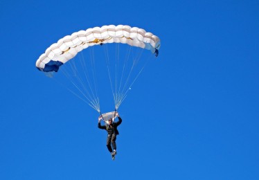 爱游戏体育-美国签证政策变动波及世界杯参赛队 国足递补席位传闻引关注